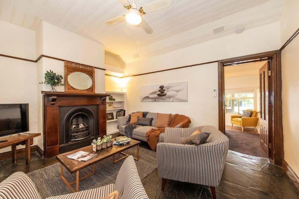 Willunga Cottage- Sleeps 6 Pool Экстерьер фото
