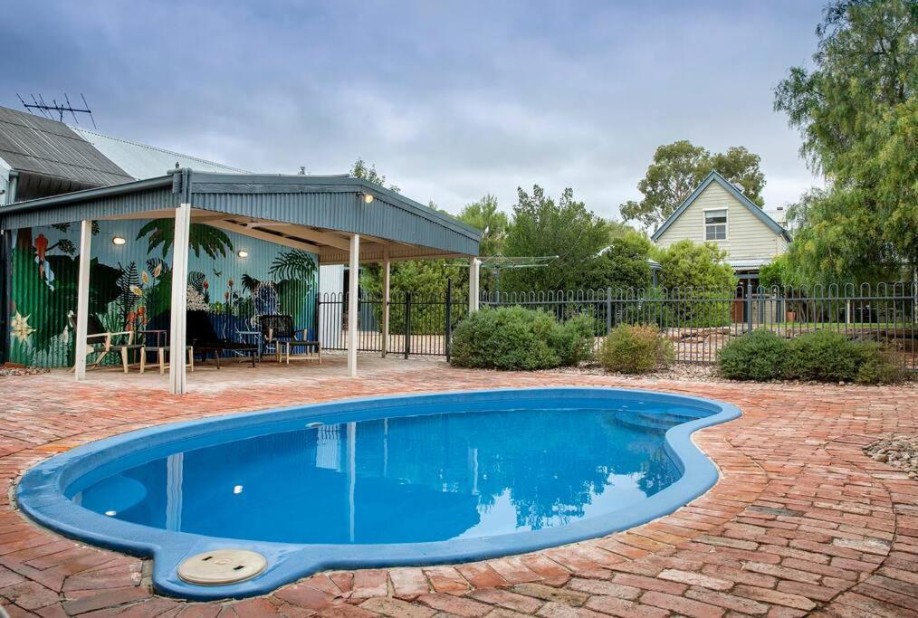 Willunga Cottage- Sleeps 6 Pool Экстерьер фото